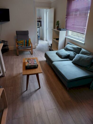 5 Bedroom End Of Terrace House To Rent In Tulloch Street, Cardiff, CF24