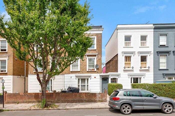 1 Bedroom Apartment For Sale In Lambton Road, Crouch Hill, N19