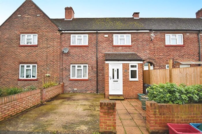 2 Bedroom Terraced House For Sale In Hornbeam Crescent, Brentford, TW8