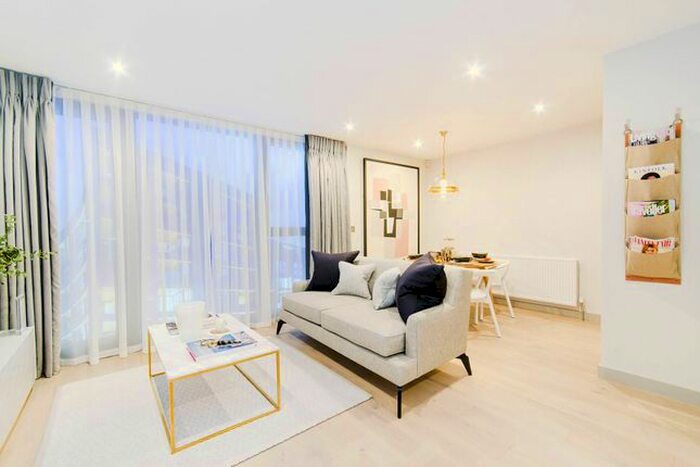 1 Bedroom Flat To Rent In Redwell House, West Ealing, London, W13