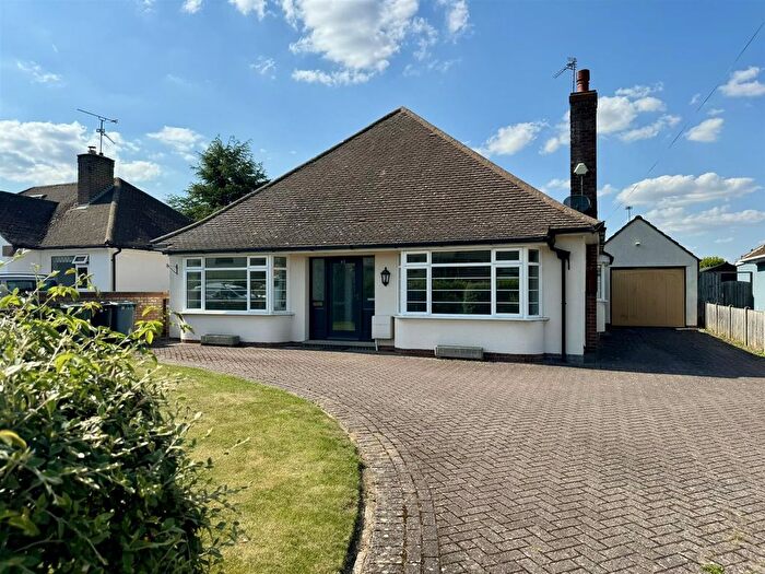 3 Bedroom Detached Bungalow To Rent In Exeter Gardens, Stamford, PE9