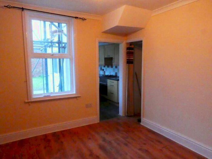 2 Bedroom Semi-Detached House To Rent In Cemetery Road, Southport, PR8