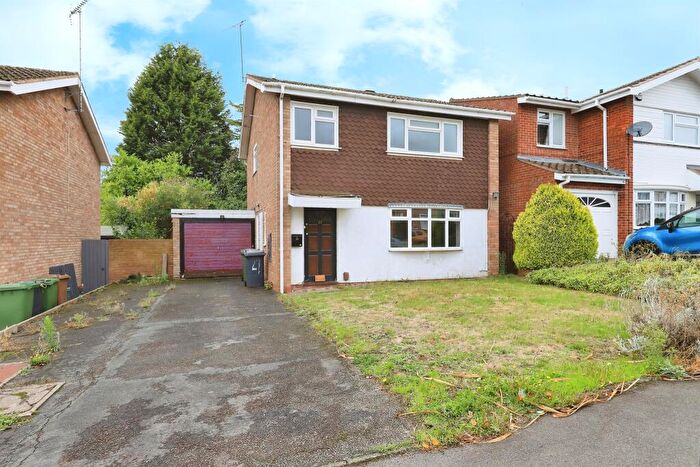 4 Bedroom Detached House For Sale In Shaw Avenue, Kidderminster, DY10