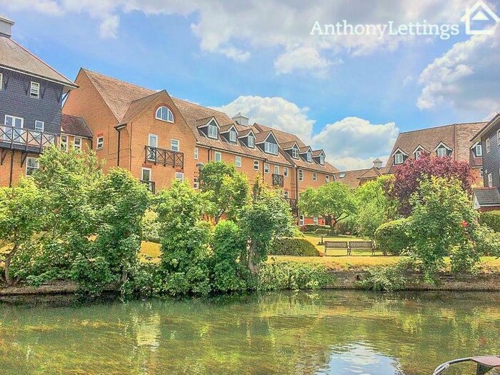 2 Bedroom Flat To Rent In Mitre Court, Railway Street, Hertford, SG14