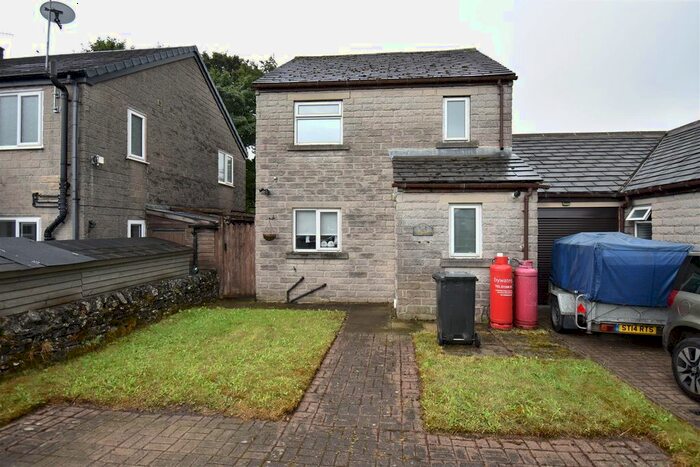 3 Bedroom Link Detached House For Sale In Peak Forest, Buxton, SK17