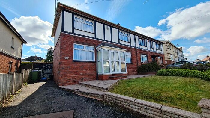 3 Bedroom Semi Detached House To Rent In Abbey Crescent, Oldbury, West Midlands, B68