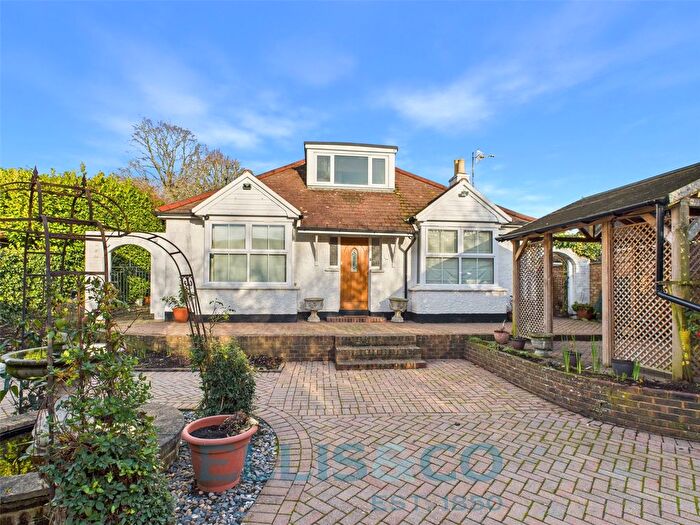 3 Bedroom Bungalow For Sale In Cornwallis Avenue, Tonbridge, TN10