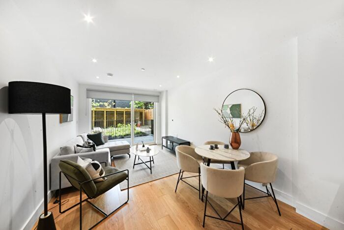 2 Bedroom Flat For Sale In Patmos Lodge, Cancell Road, SW9