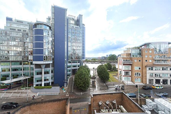 1 Bedroom Apartment For Sale In Holman Road, Battersea, SW11