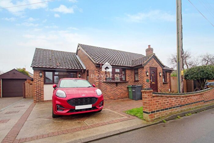 2 Bedroom Bungalow To Rent In Western Lane, Silver End, CM8