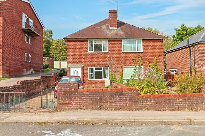 3 Bedroom Semi Detached House For Sale In Kent Road, Southampton, SO17