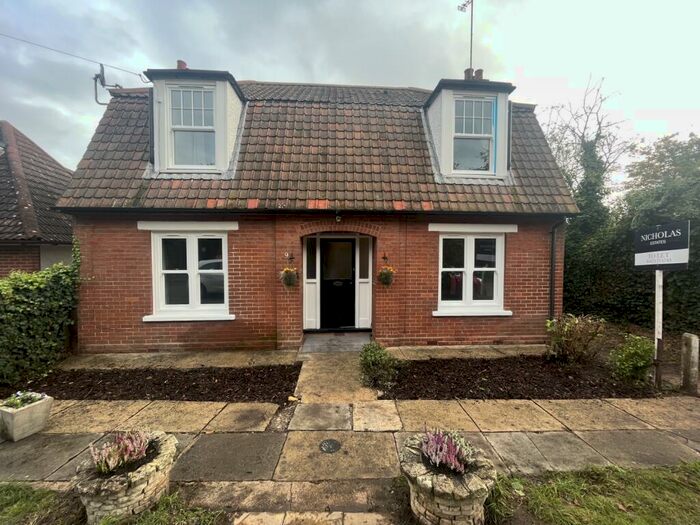3 Bedroom Detached Bungalow To Rent In Vermont Crescent, Ipswich, Suffolk, IP4