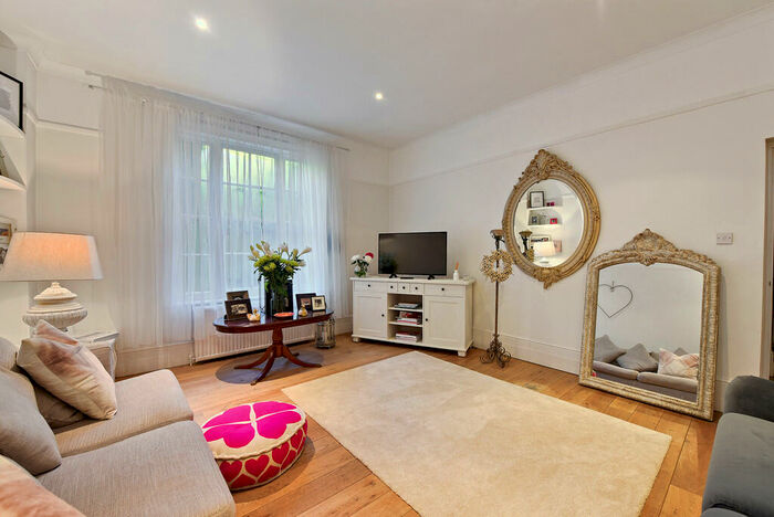 2 Bedroom Apartment To Rent In Beech House Rayleigh Road, CM13