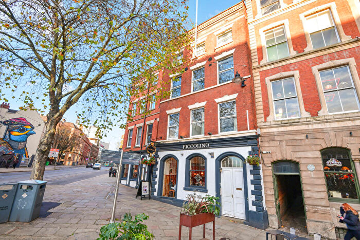 1 Bedroom Flat For Sale In Apartment, Weekday Cross, Nottingham, NG1