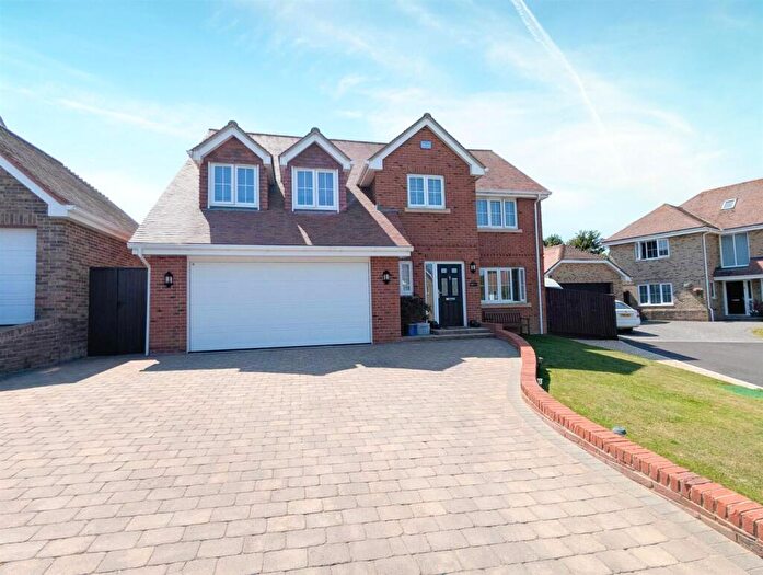 5 Bedroom House For Sale In Rushclose, Shanklin, PO37