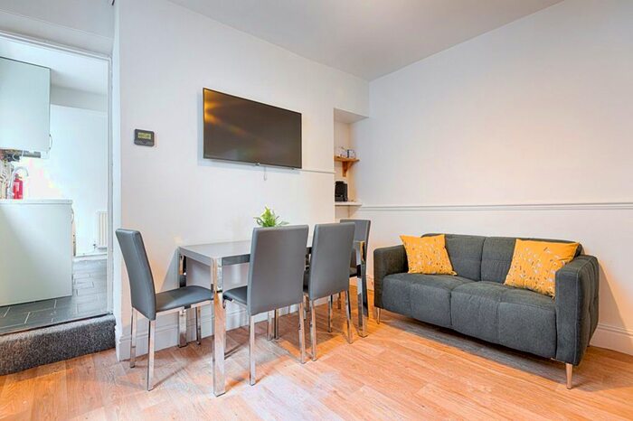 5 Bedroom Property To Rent In Carlton Terrace, Mount Pleasant, Swansea, SA1