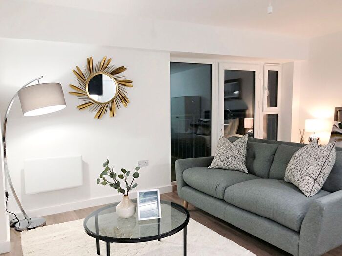 Studio To Rent In Beaufort Square, London, NW9