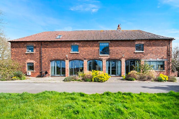 6 Bedroom Barn Conversion For Sale In Retford Road, Blyth, S81