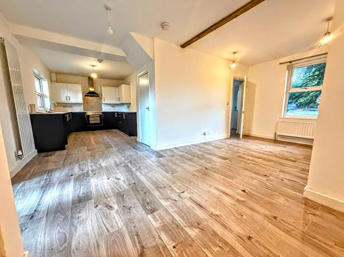 3 Bedroom Detached House To Rent In Woodlands Village, Wakefield, WF1