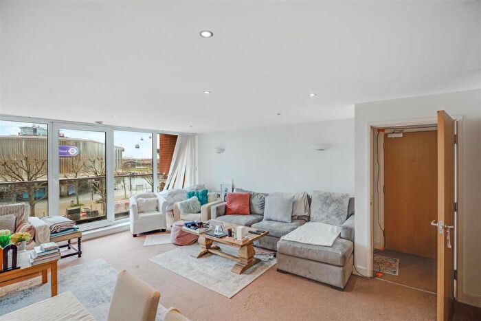 2 Bedroom Apartment For Sale In Adriatic Apartments, Royal Victoria Dock, E16