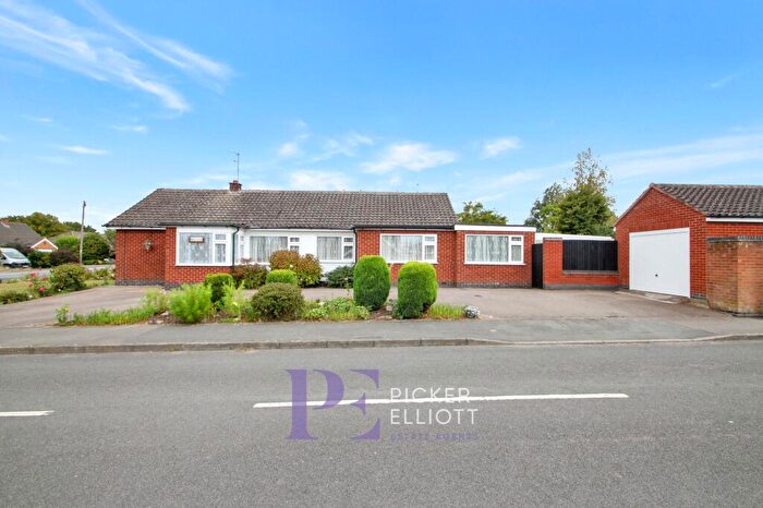 5 Bedroom Detached Bungalow For Sale In Bulkington Road, Wolvey, LE10
