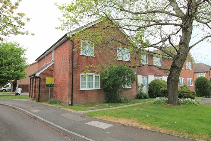 1 Bedroom Maisonette To Rent In Swan Way, Church Crookham, Fleet, GU51