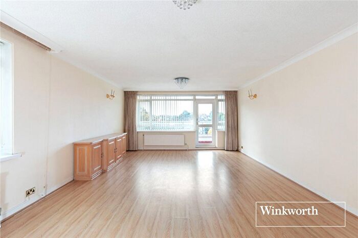 2 Bedroom Flat To Rent In Mayflower Lodge, Regents Park Road, Finchley, London, N3