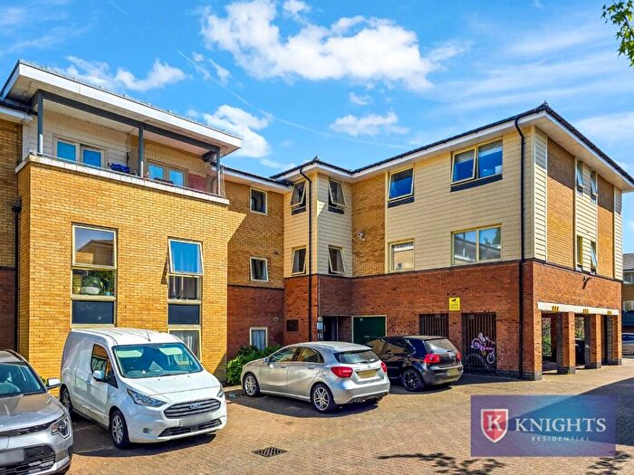 2 Bedroom Flat To Rent In Orton Grove, Enfield, EN1