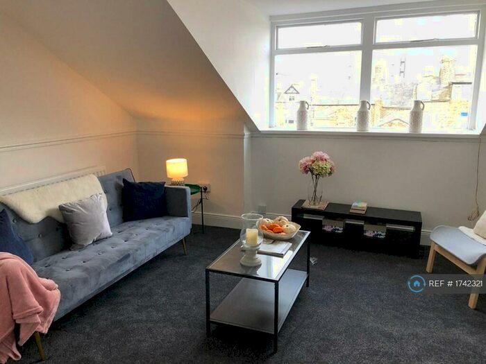 2 Bedroom Flat To Rent In Argyle Square, Sunderland, SR2