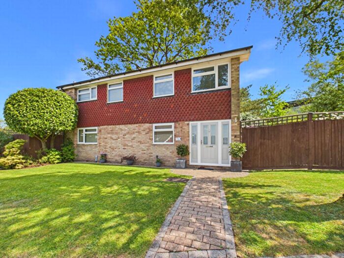 3 Bedroom House For Sale In Colwell Close, Haywards Heath, RH16