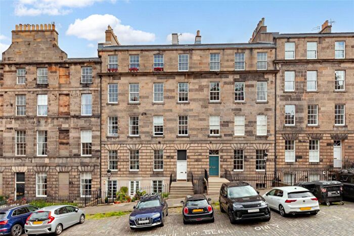 2 Bedroom Apartment For Sale In Nelson Street, Edinburgh, EH3