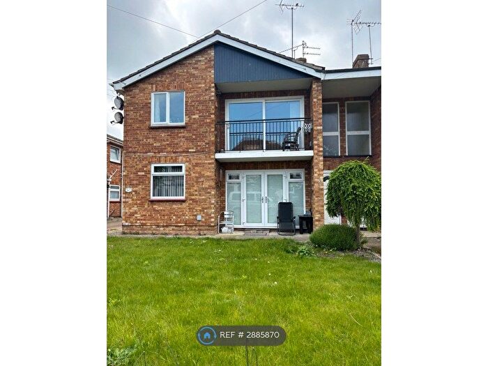 2 Bedroom Flat To Rent In Alton Road, Clacton-On-Sea, CO15