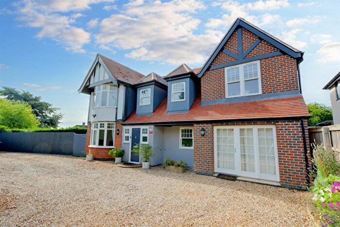 6 Bedroom Detached House For Sale In Chilwell Lane, Bramcote, Nottingham, NG9
