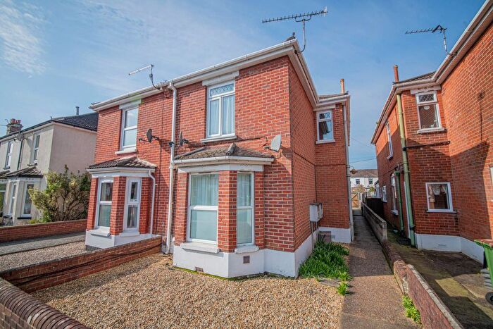 1 Bedroom Flat For Sale In Chamberlayne Road, Eastleigh, SO50