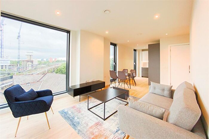 2 Bedroom Apartment To Rent In The Stile, M4