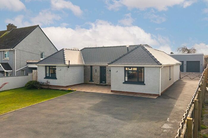 4 Bedroom Detached Bungalow For Sale In Tavernspite, Whitland, SA34