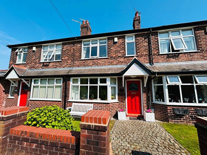 2 Bedroom Cottage For Sale In Deans Lane, Thelwall, WA4
