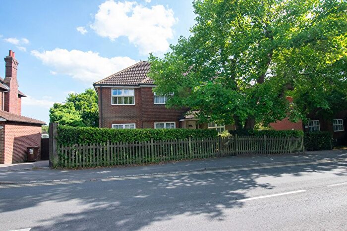 1 Bedroom Flat To Rent In High Street, Heathfield, TN21