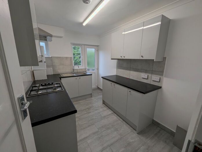 2 Bedroom Flat To Rent In College Road, Harrow, HA3