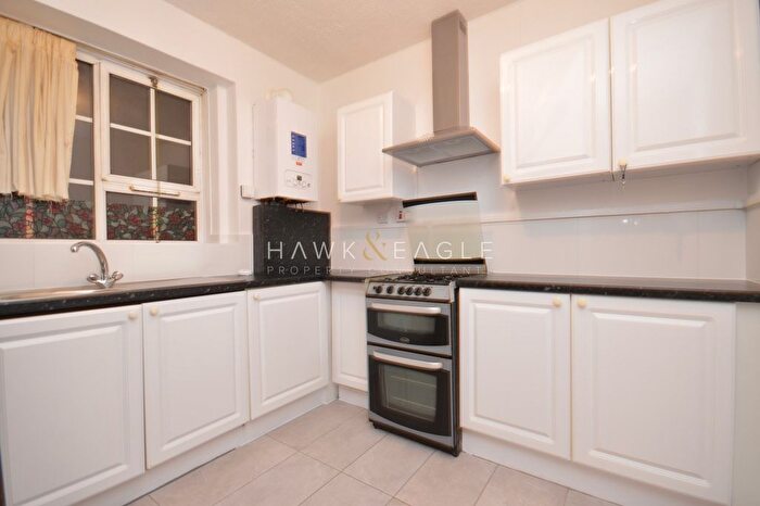 2 Bedroom Property To Rent In Shadwell Gardens, London, Greater London., E1