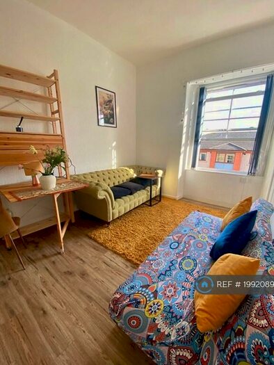 1 Bedroom Flat To Rent In South Lorne Place, Edinburgh, EH6