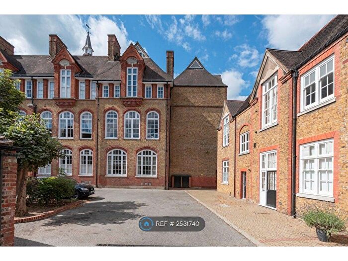 2 Bedroom Flat To Rent In Reed Place, London, SW4