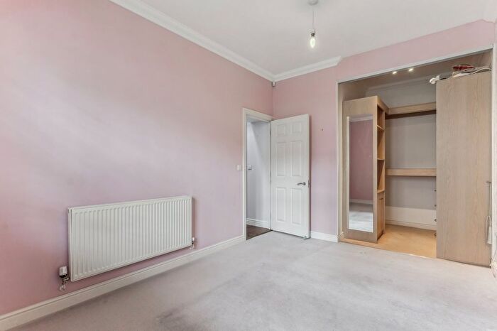 2 Bedroom Flat For Sale In Kingsley Avenue, Fairfield, Hitchin, SG5