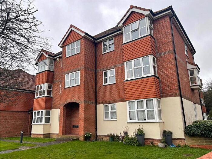 1 Bedroom Flat To Rent In Plymouth Close, Eastbourne, BN23