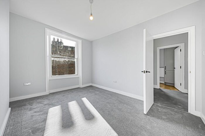 1 Bedroom Flat To Rent In Malden Road, Kentish Town, NW5