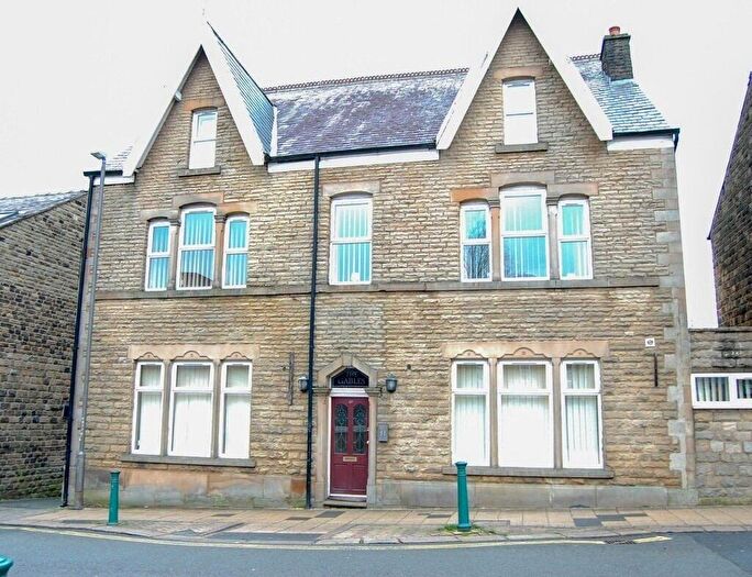 1 Bedroom Apartment To Rent In Station Road, Hadfield, SK13