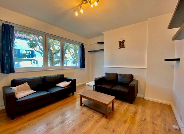 1 Bedroom Flat To Rent In Fort Road, Bermondsey, SE1