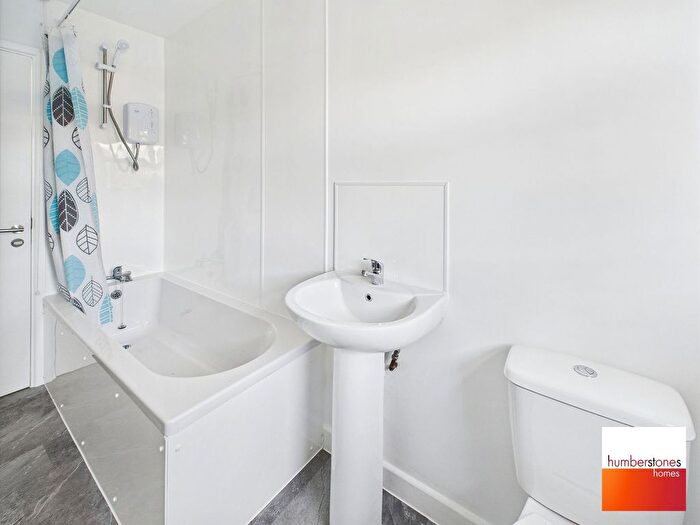 1 Bedroom Flat To Rent In Grammar School Lane, Halesowen, West Midlands, B63