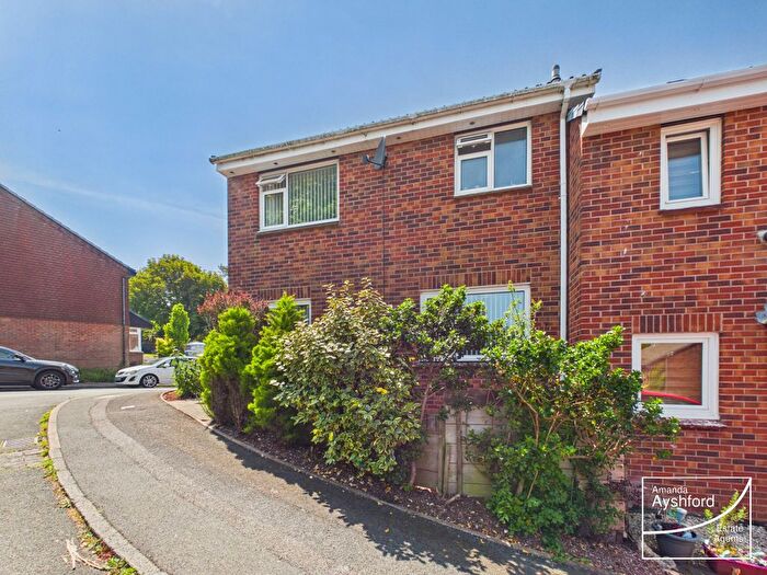 1 Bedroom End Terrace House For Sale In Haytor Avenue, Roselands, Paignton, TQ4