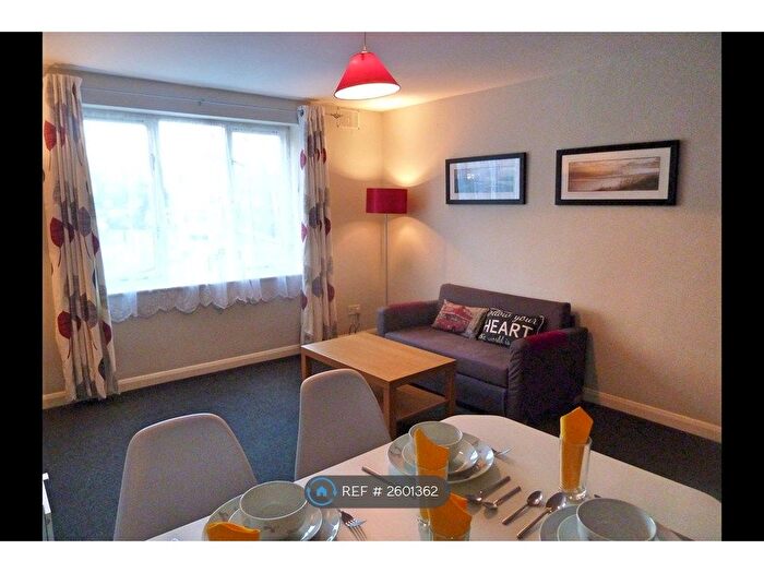 2 Bedroom Flat To Rent In Holloway, London, N7